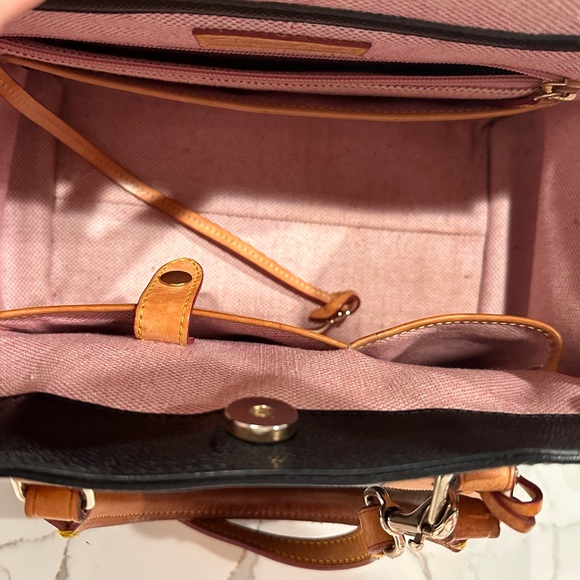 Dooney and Bourke Classic Handbag - Picture 8 of 8